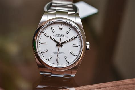 oyster perpetual 39mm.